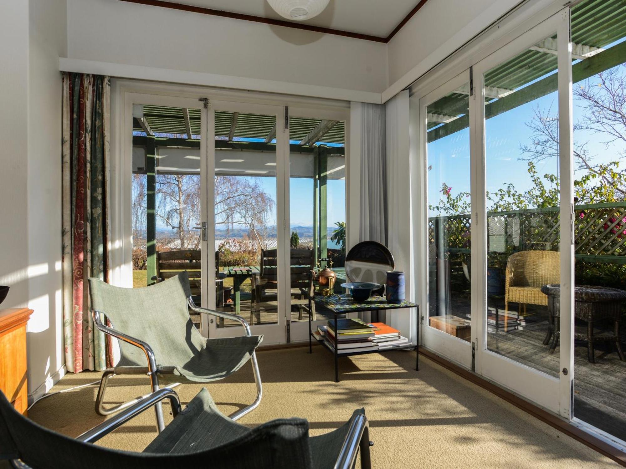 Jacaranda Lodge - Napier Hill Holiday Home ภายนอก รูปภาพ
